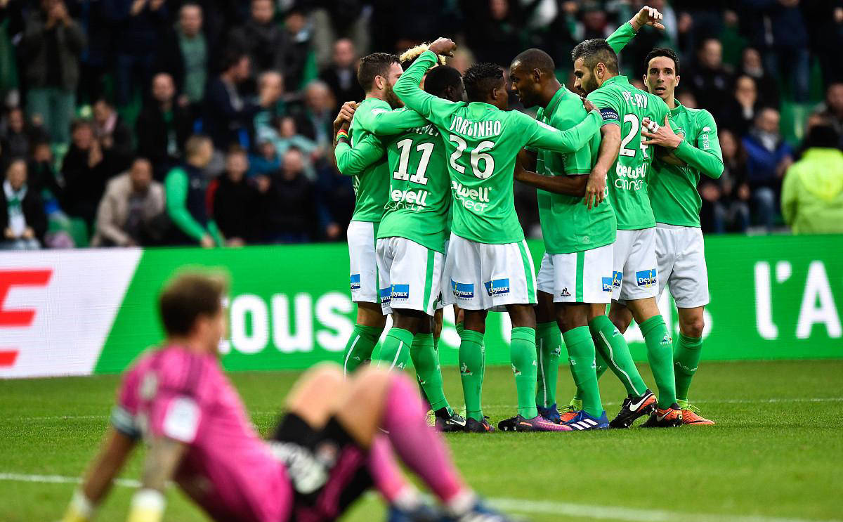 里尔迎来三连胜，防线表现显著提升，洛里昂近十场仅一败，双方对决充满看点